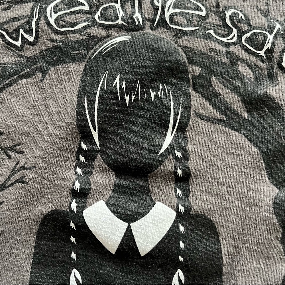 Gray Wednesday T-shirt “On Wednesdays We Wear Black" Addams Family Tee M/L MGM - Picture 6 of 7